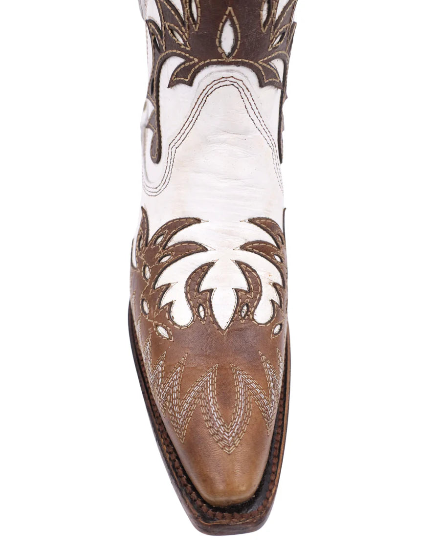 Circle G LD White Camel Embroidery Ankle Boot