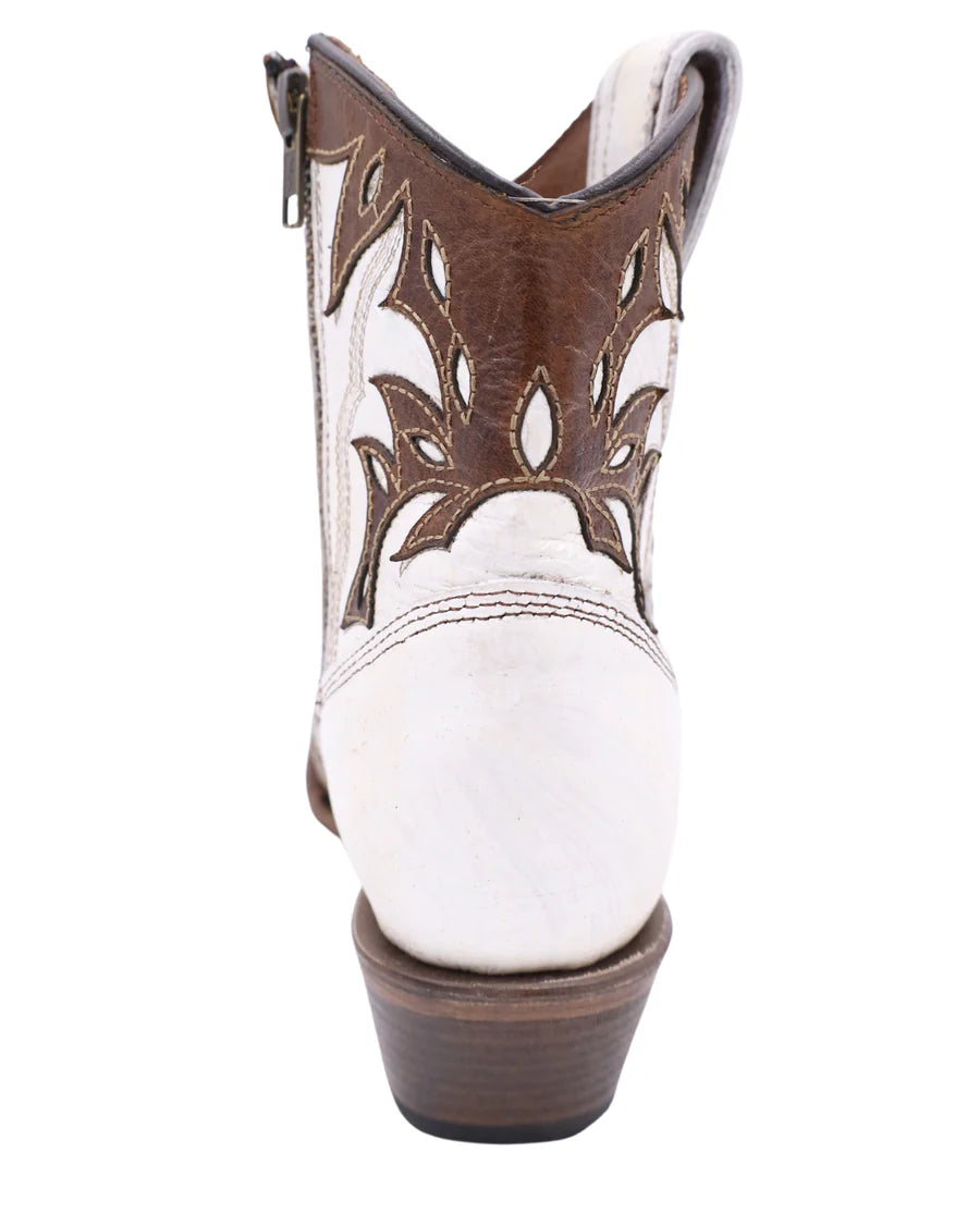 Circle G LD White Camel Embroidery Ankle Boot