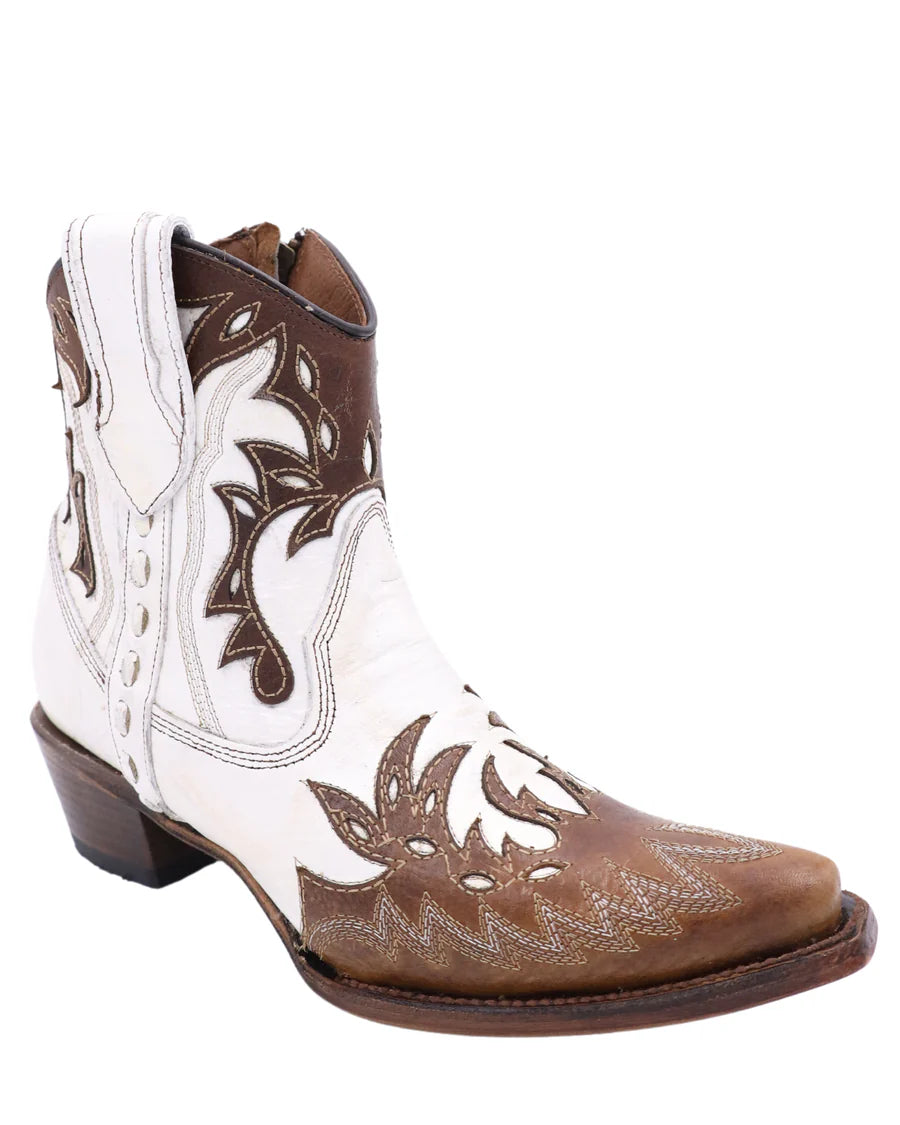 Circle G LD White Camel Embroidery Ankle Boot