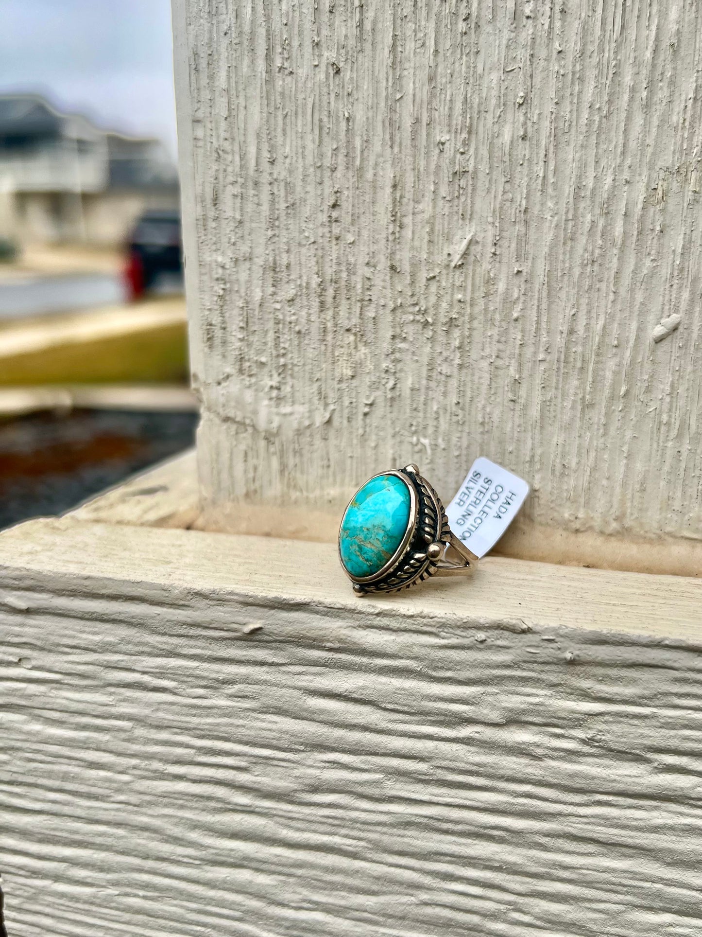 Kingman Turquoise Sterling Leaf Shoulder Detail Ring - Size 6