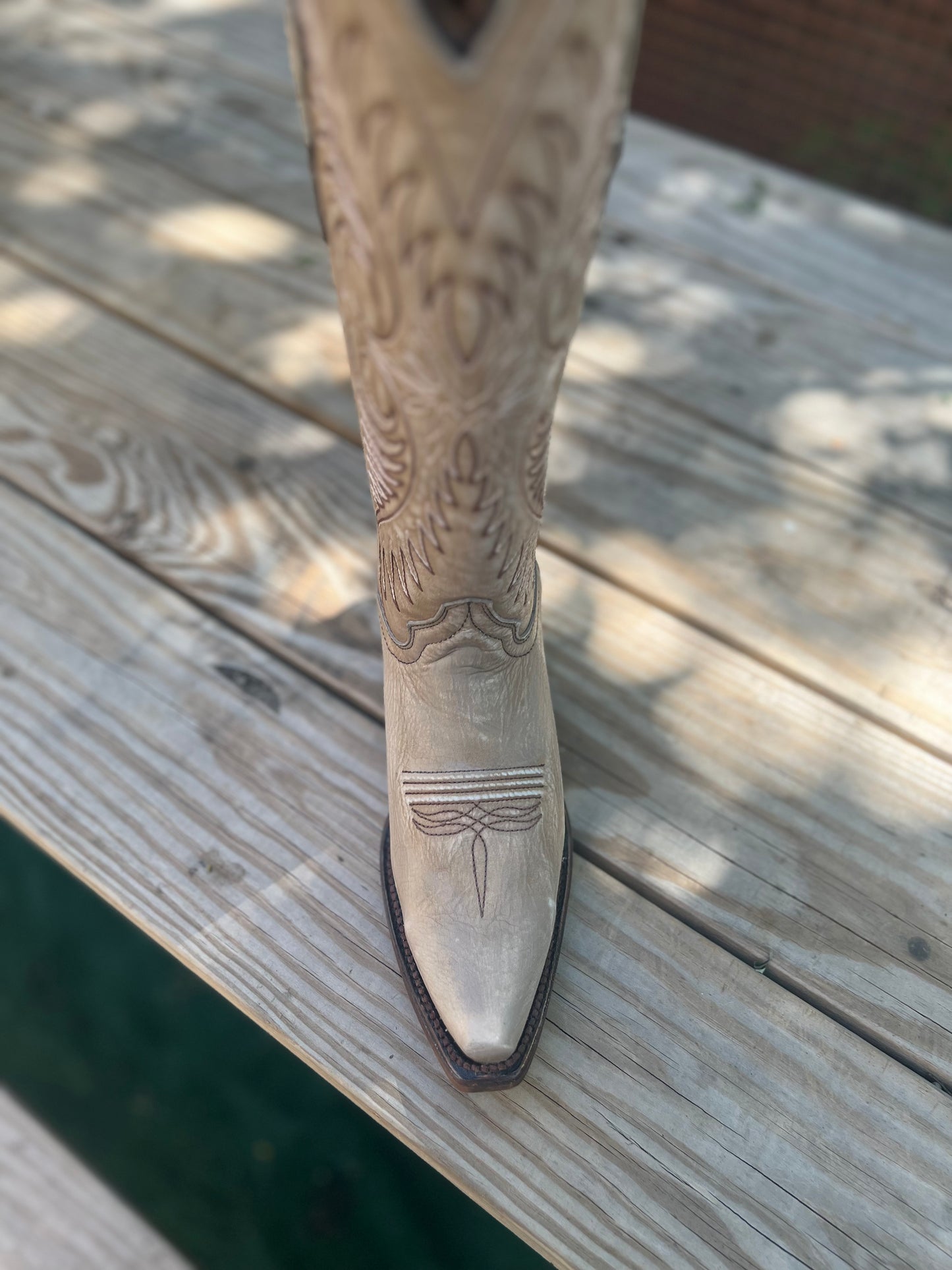 Circle G Sand Cowhide Embroidery Boot