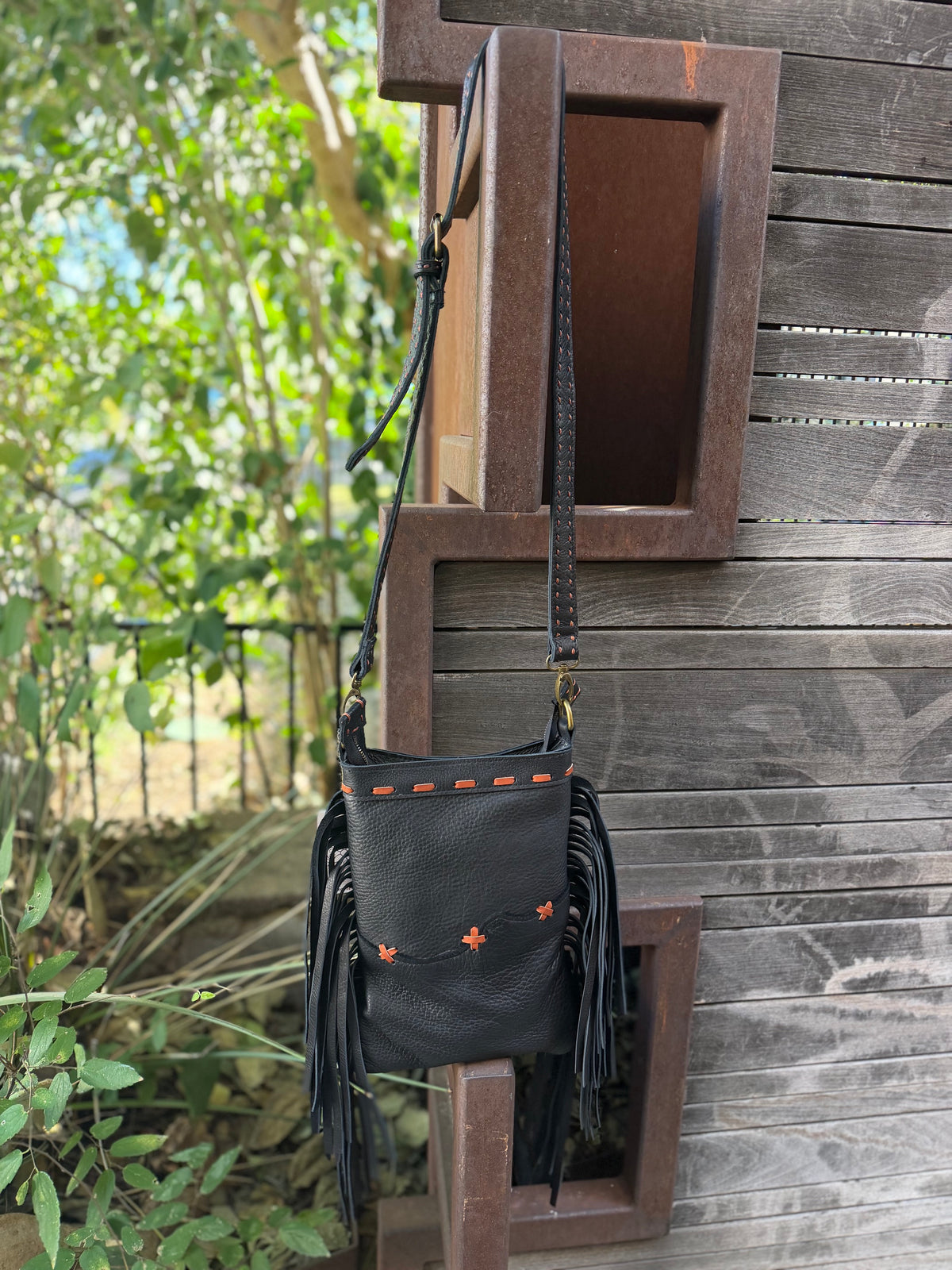 Pranee Classic "Altura" Fringe Crossbody Leather Purse
