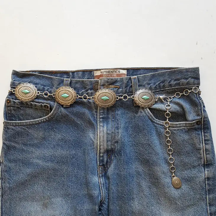Western Oval Concho Chain Belt Scalloped Edge