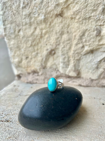 3 Prong Shoulder Navajo Handmade Sterling Turquoise Ring - Size 6