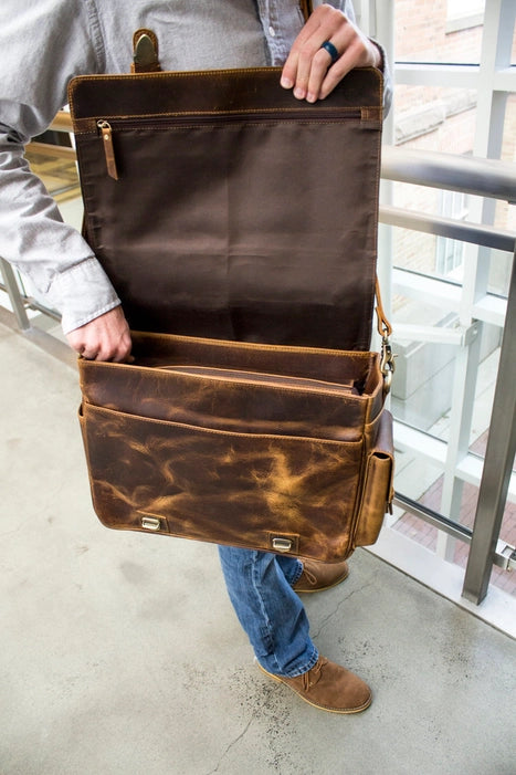 Sitka Leather Messenger Bag - Antique Brown