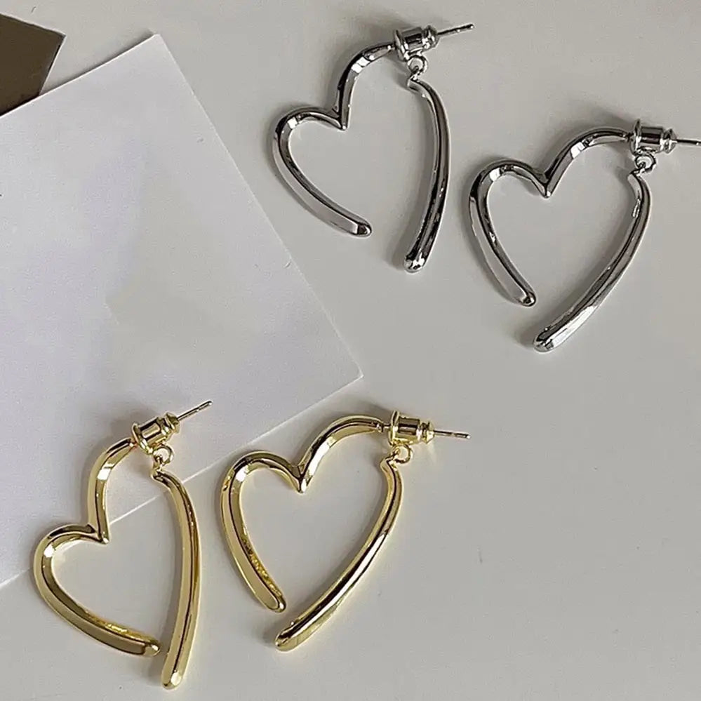 Simple Line Heart Hoop Earrings