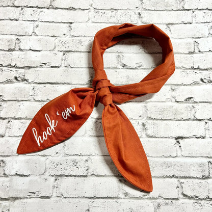 Hook 'em Ascot Scarf