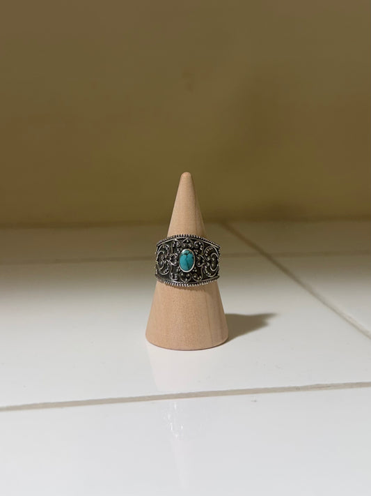 Vintage Romance Sterling Turquoise Ring - Size 7