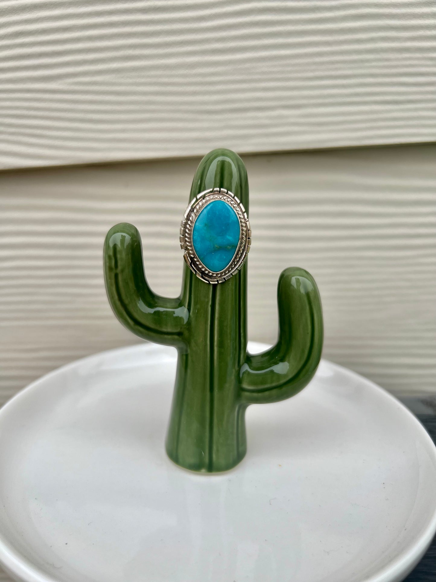Simple Oval Navajo Handmade Kingman Turquoise Ring - Size 6.5