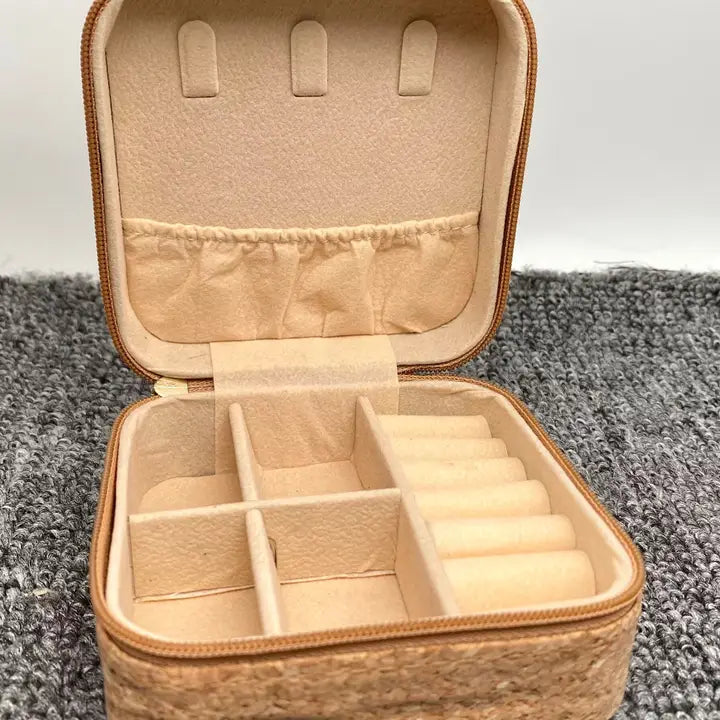 Vintage Crushed Wood Grain Jewelry Storage Box