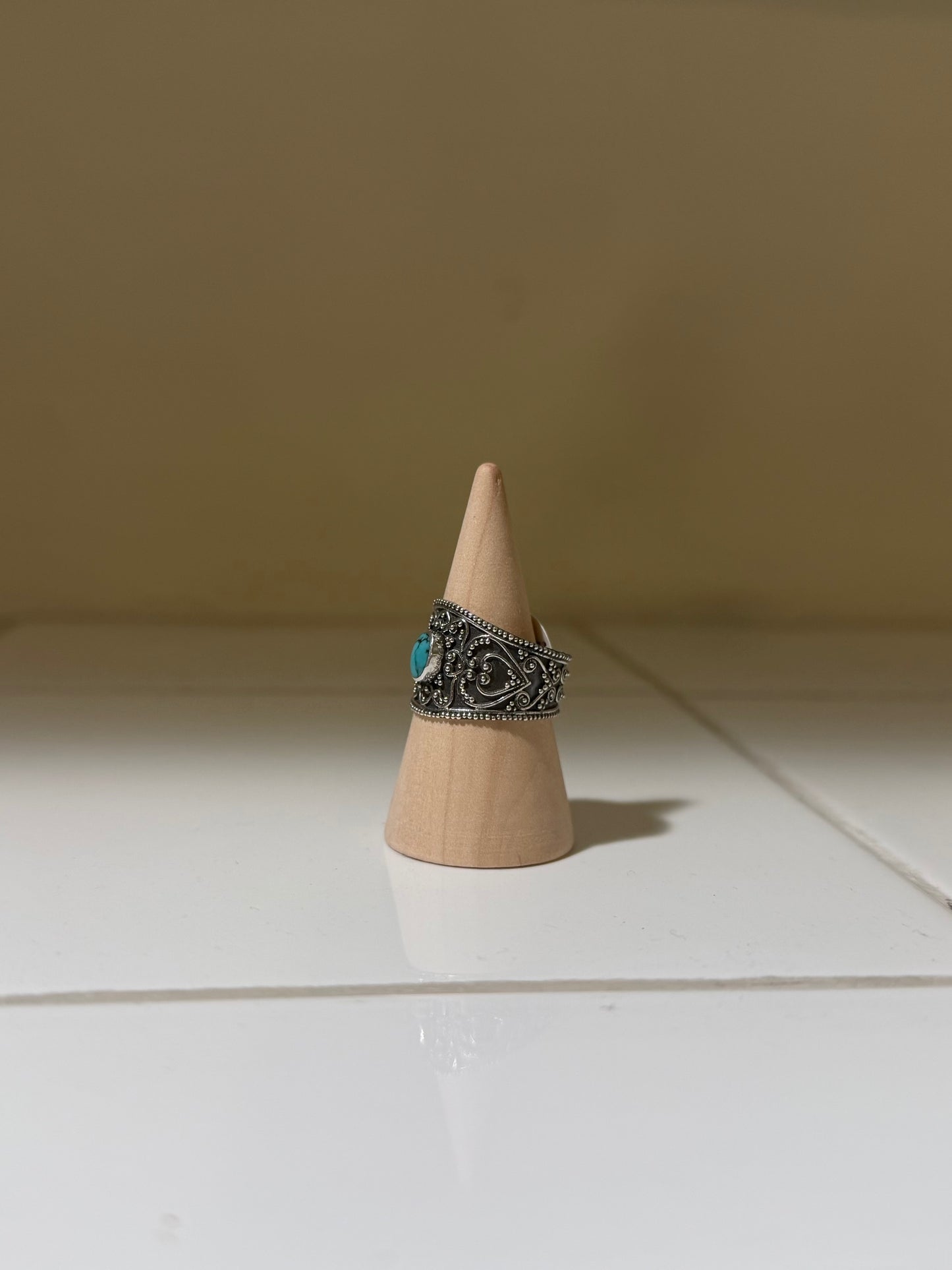 Vintage Romance Sterling Turquoise Ring - Size 7