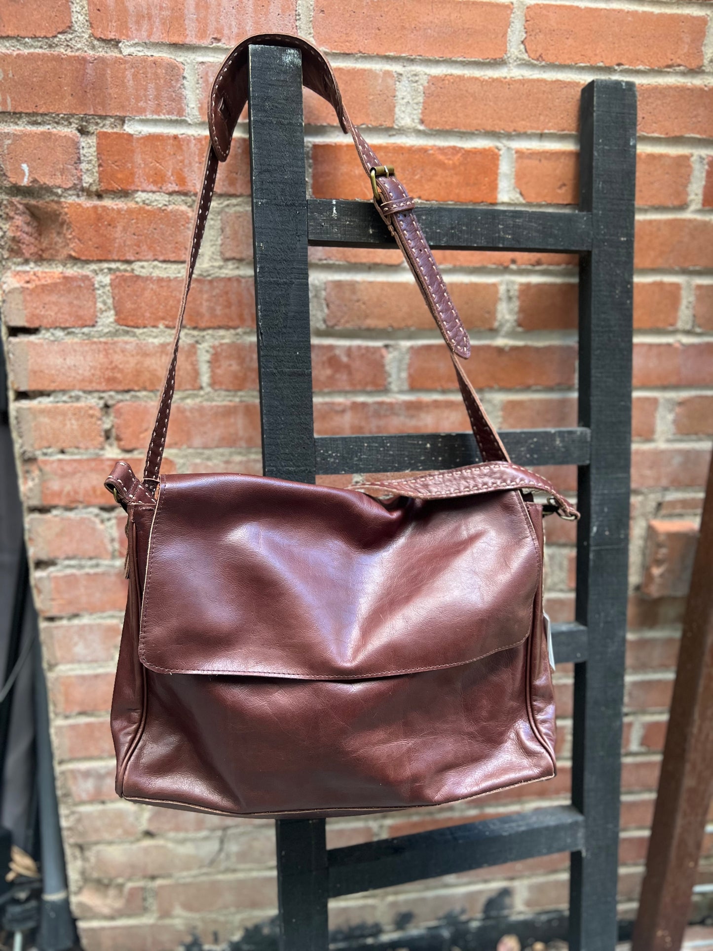 Pranee Jackson Broadway Messenger Bag