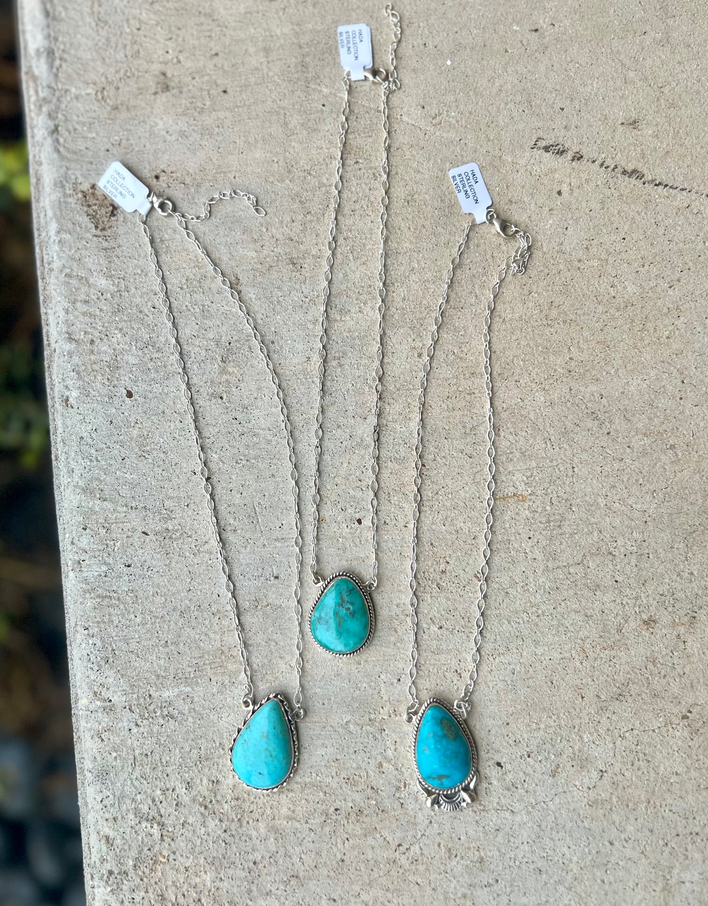 14" Chain Thunder Mountain Turquoise Large Pendant Necklaces