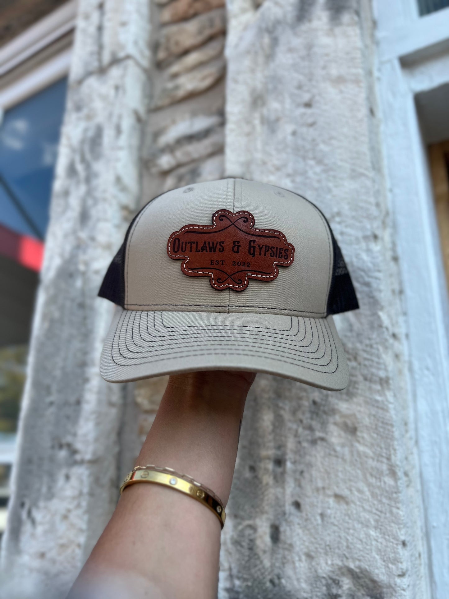 O&G Mesh Back Cap - Khaki/Coffee