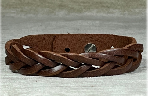 Pranee Amari Leather Bracelet