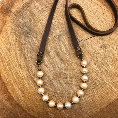 Pearl & Leather Necklace