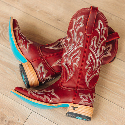 Saratoga Square Boot - Smoldering Ruby