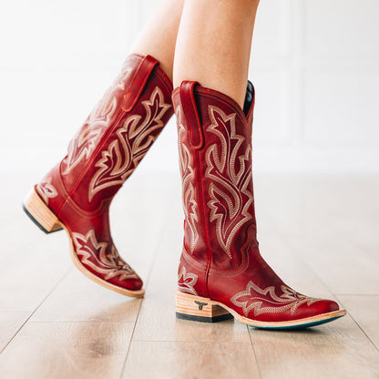 Saratoga Square Boot - Smoldering Ruby